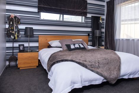 Photo of property in 2 Oscar Place, Whitianga, 3510