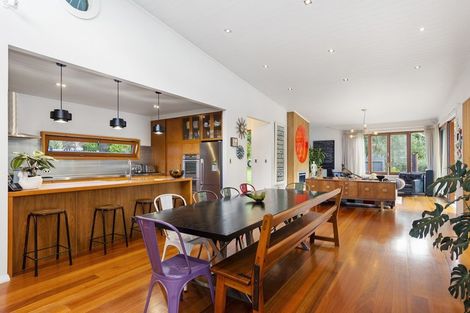 Photo of property in 19r Oceana Drive, Welcome Bay, Tauranga, 3175