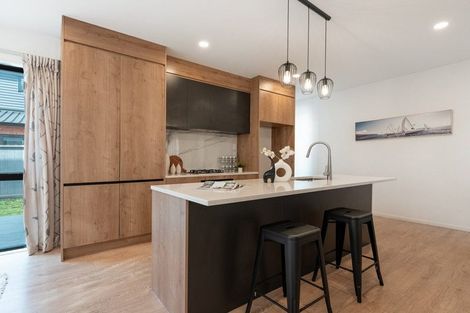 Photo of property in 718b Massey Road, Mangere, Auckland, 2022