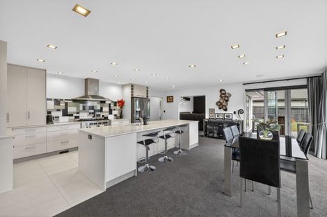 Photo of property in 5 Reka Street, Parklands, Christchurch, 8083