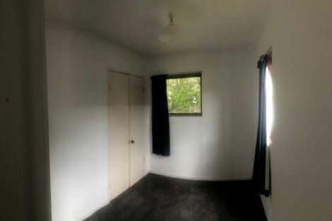 Photo of property in 31 Eskdale Road, Birkdale, Auckland, 0626