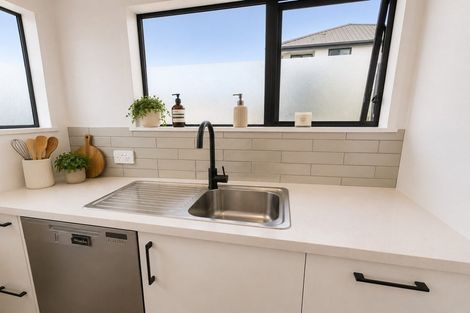 Photo of property in 6/96 Poulson Street, Addington, Christchurch, 8024