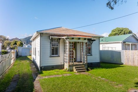 Photo of property in 34 Randwick Crescent, Moera, Lower Hutt, 5010