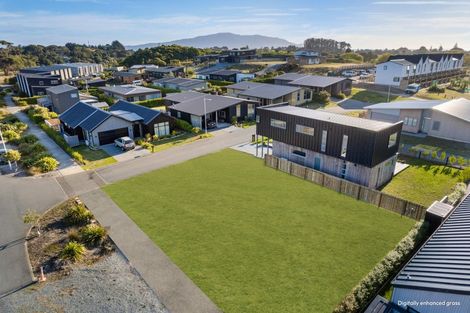 Photo of property in 2 Mirek Street, Waikanae, 5036