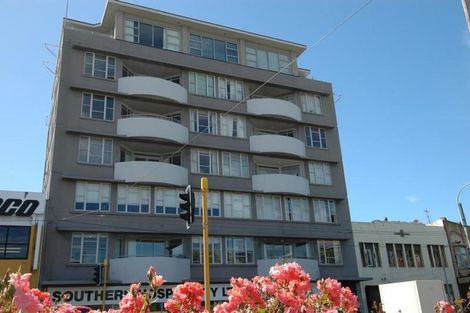 Photo of property in Grandstand Apartments, 80u6 Kent Terrace, Mount Victoria, Wellington, 6011