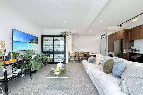 Photo of property in 149u5 Onepu Road, Lyall Bay, Wellington, 6022