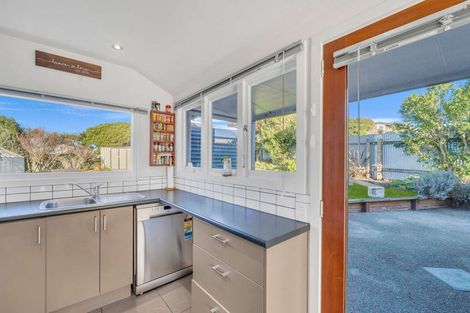 Photo of property in 29 Harbour Terrace, Kakanui, Oamaru, 9495