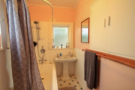 Photo of property in Carillion/the Knoll, 33 Thompson Street, Mount Cook, Wellington, 6011