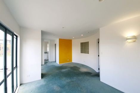 Photo of property in 1/38 Gulf View Road, Murrays Bay, Auckland, 0630