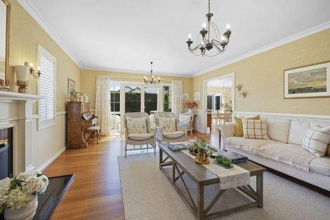 Photo of property in 8b Sampson Avenue, Waiwhakaiho, New Plymouth, 4312