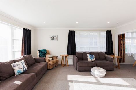 Photo of property in 18 Milton Street, Roslyn, Palmerston North, 4414