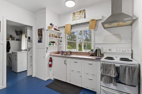 Photo of property in 42 Ford Road, Paparoa, Maungaturoto, 0583