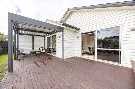 Photo of property in 21 Hornbill Drive, Fairview Heights, Auckland, 0632