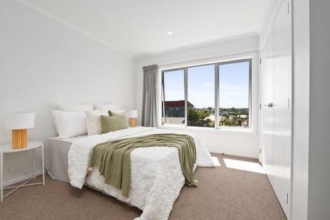 Photo of property in 10/19u Ruakiwi Road, Hamilton Lake, Hamilton, 3204