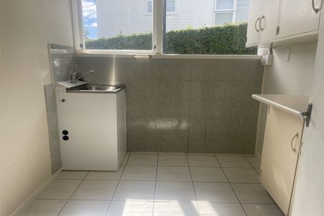 Photo of property in 48 Tauhinu Road, Greenhithe, Auckland, 0632