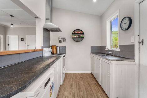 Photo of property in 25 Mapuna Road, Tangiteroria, 0381