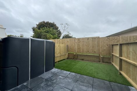 Photo of property in 4/3 Eskdale Road, Birkdale, Auckland, 0626