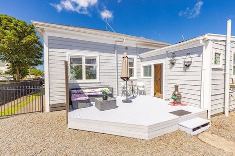 Photo of property in 44 Bignell Street, Gonville, Whanganui, 4501