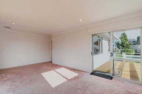 Photo of property in 14 Fiona Place, Dinsdale, Hamilton, 3204