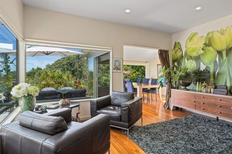Photo of property in 17 Sykes Avenue, Hatfields Beach, Orewa, 0931