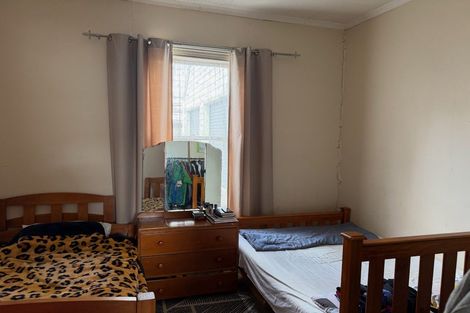 Photo of property in 68 Islington Street, North East Valley, Dunedin, 9010