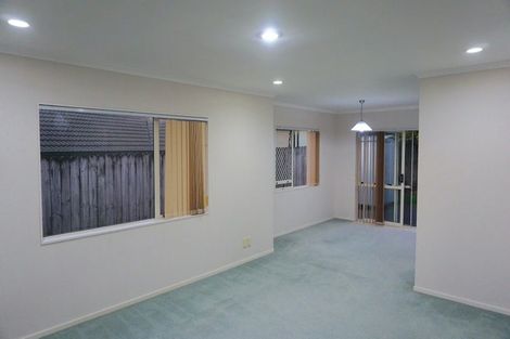Photo of property in 7 Mullagh Place, East Tamaki Heights, Auckland, 2016