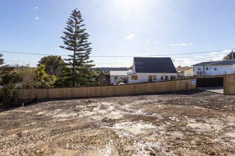 Photo of property in 31a Kia Ora Road, Beach Haven, Auckland, 0626