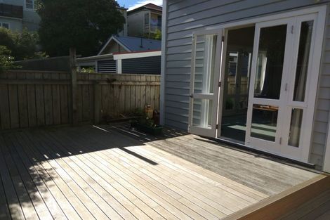 Photo of property in 3 Carrington Street, Mount Cook, Wellington, 6021