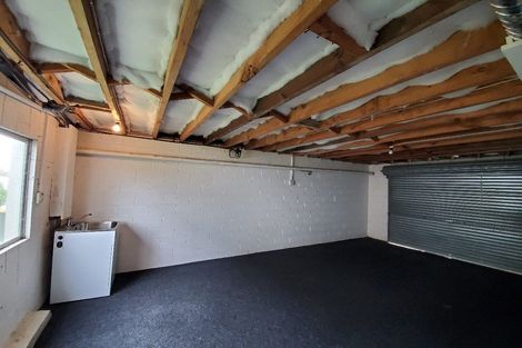 Photo of property in 1/802 East Coast Road, Oteha, Auckland, 0630