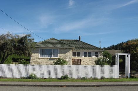 Photo of property in 70 Wilson Street, Geraldine, 7930