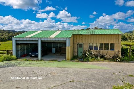 Photo of property in 247 Ararimu Valley Road, Helensville, Waimauku, 0882