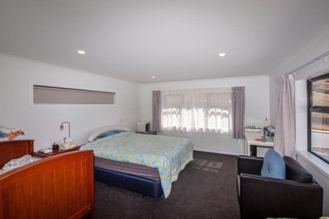 Photo of property in 36 Melksham Drive, Churton Park, Wellington, 6037