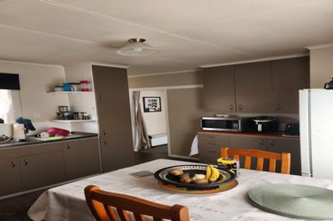 Photo of property in 17 Lytton Street, Feilding, 4702
