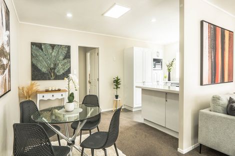 Photo of property in 2/45 Great South Road, Papakura, 2110