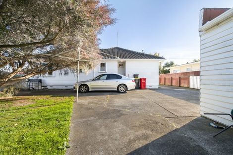 Photo of property in 5 Churchill Avenue, Feilding, 4702