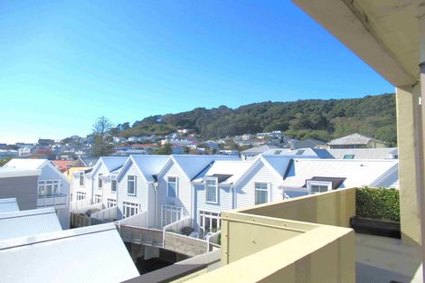 Photo of property in Pirie Street Townhouses, 28/35u Pirie Street, Mount Victoria, Wellington, 6011