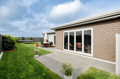 Photo of property in 35 Arihi Crescent, Frimley, Hastings, 4120