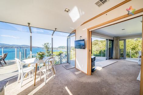 Photo of property in 26a Tai Paku Paku Road, Karaka Bays, Wellington, 6022