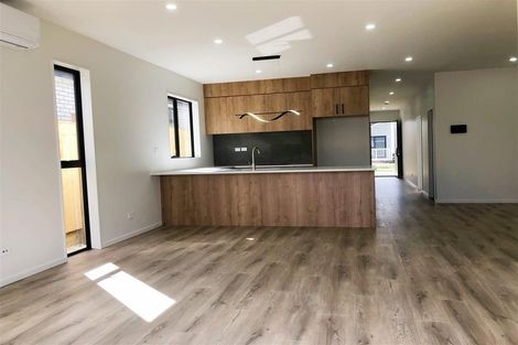 Photo of property in 8 Enchantment Lane, Karaka, Papakura, 2113