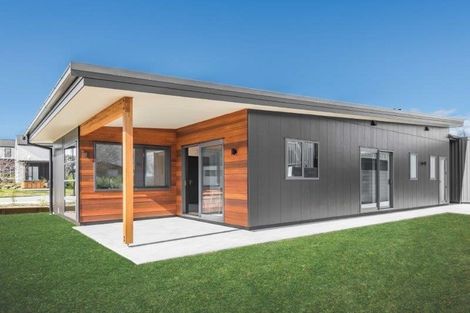 Photo of property in 1 Kapuka Lane, Wanaka, 9305
