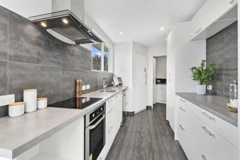 Photo of property in 16 Dunoon Place, Woolston, Christchurch, 8062