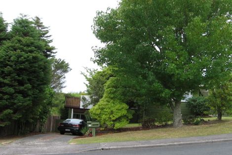 Photo of property in 58 Tamahere Drive, Glenfield, Auckland, 0629