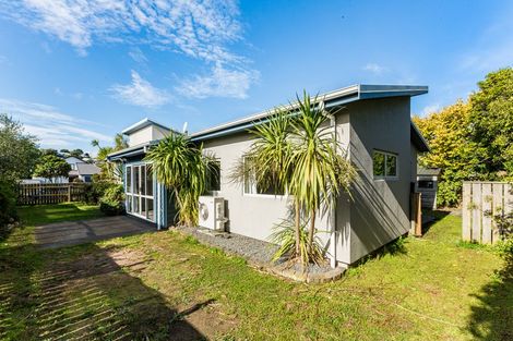 Photo of property in 6 Routeburn Avenue, Aotea, Porirua, 5024