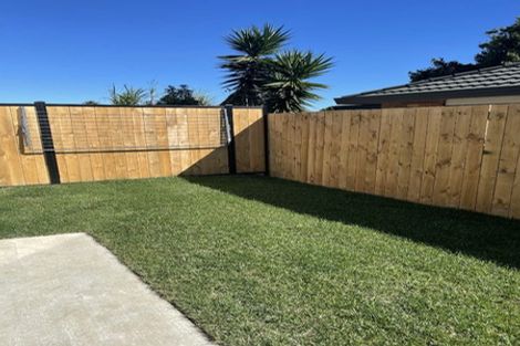 Photo of property in 9 Otaimako Place, Mangere, Auckland, 2022