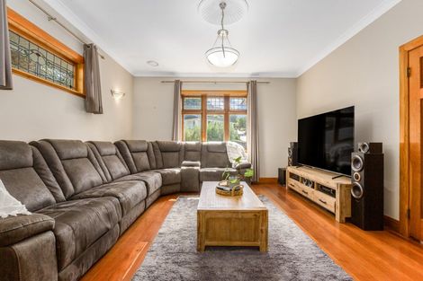 Photo of property in 10 Gloucester Street, Silverstream, Upper Hutt, 5019