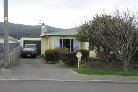 Photo of property in 10 Miles Crescent, Wainuiomata, Lower Hutt, 5014