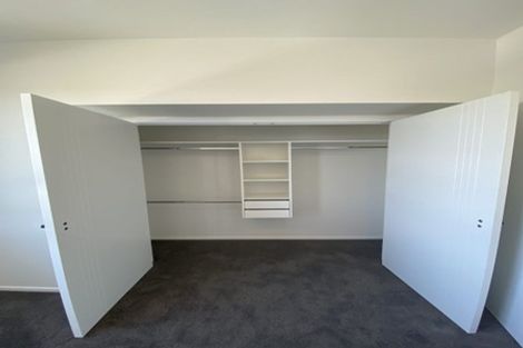 Photo of property in 43 Tirimoana Road, Te Atatu South, Auckland, 0602