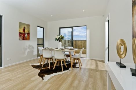 Photo of property in 18 Surf View Crescent, Red Beach, 0932