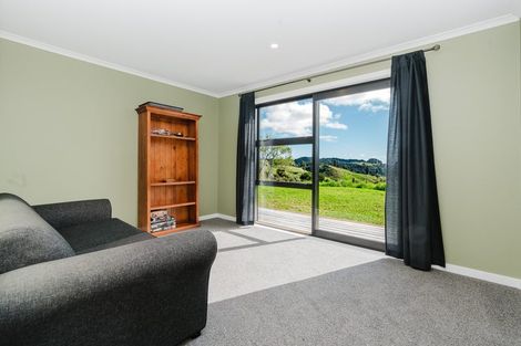 Photo of property in 103 Brown Road, Taharoa, 3988