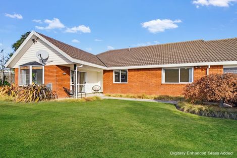 Photo of property in 28 Radiata Avenue, Parklands, Christchurch, 8083